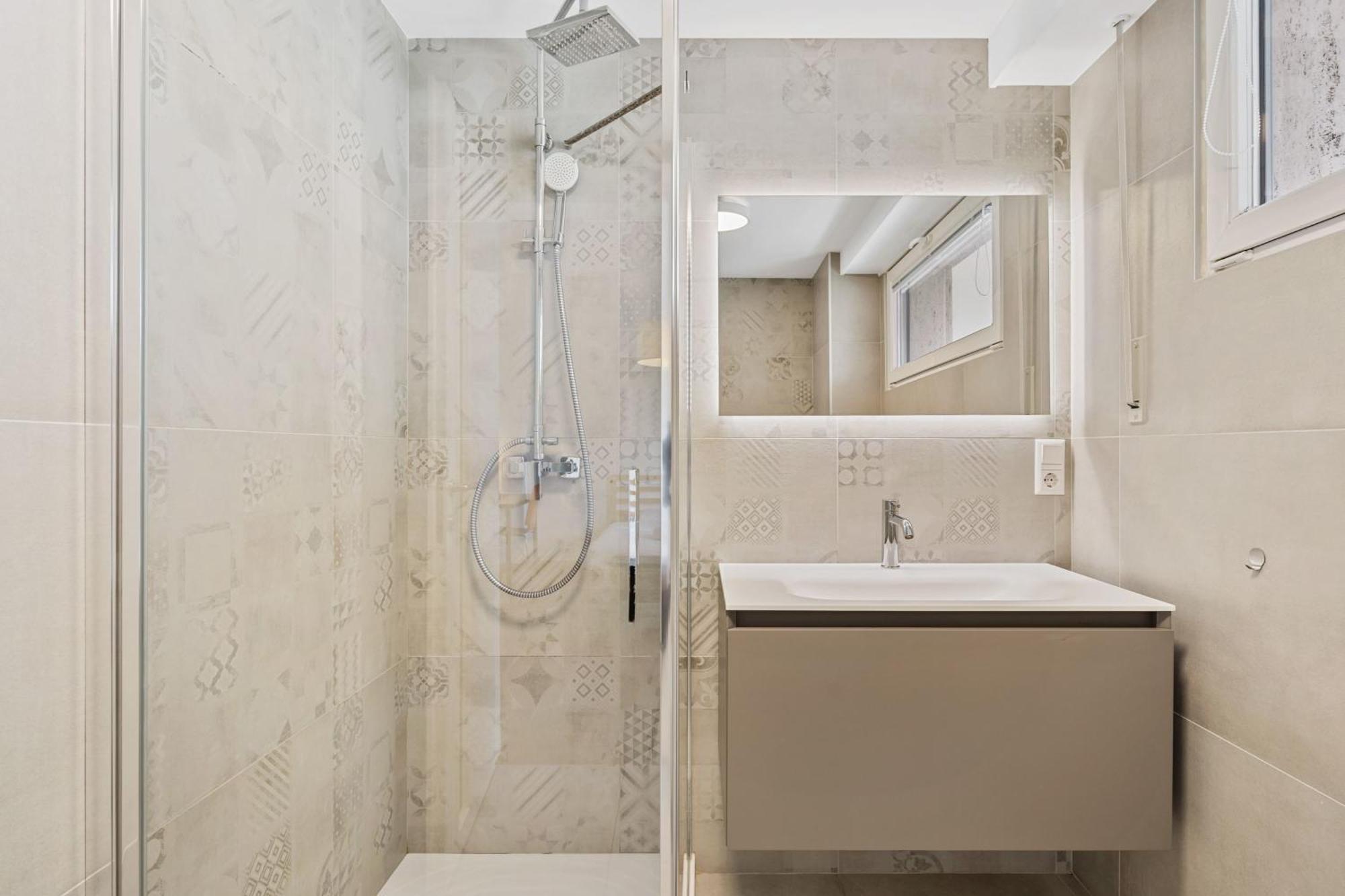Central Lux 2Br Apt With City Views & Balcony Luxemburgo Exterior foto