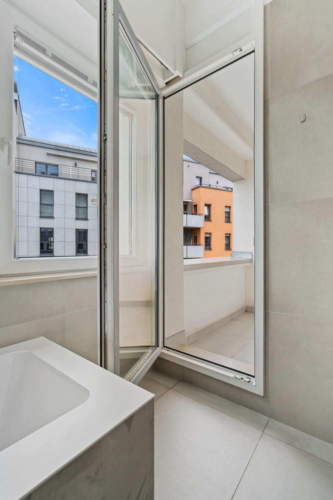 Central Lux 2Br Apt With City Views & Balcony Luxemburgo Exterior foto